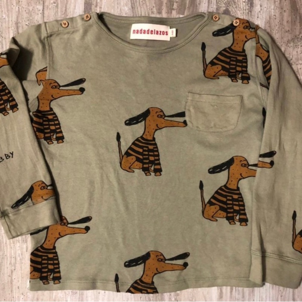 Nadadelazos dog long sleeve 9/10